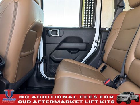 Used 2021 Jeep Gladiator Overland w/ Popular Equipment Package AWD/4WD image 35