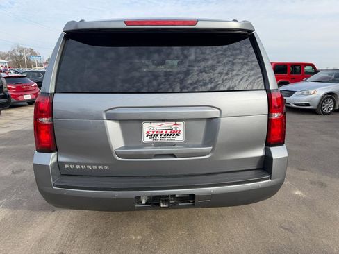 Used 2020 Chevrolet Suburban LT image 5