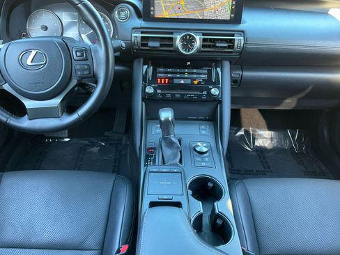Used 2021 Lexus IS 300 w/ Comfort Package image 10