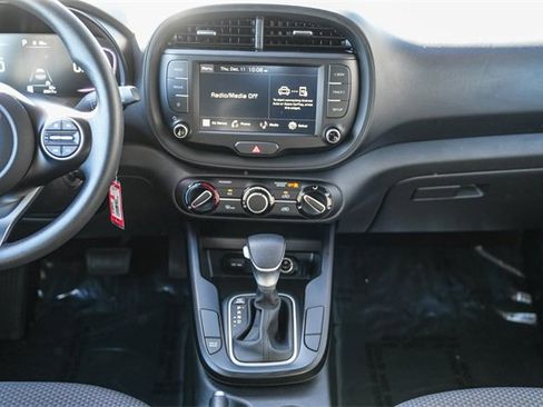 Certified 2023 Kia Soul LX image 14