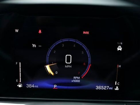 Used 2025 Chevrolet Trax LT image 31