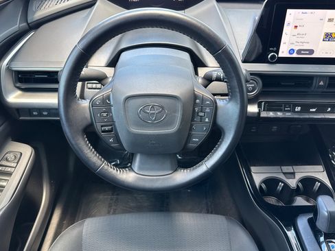 Used 2023 Toyota Prius LE FWD image 16