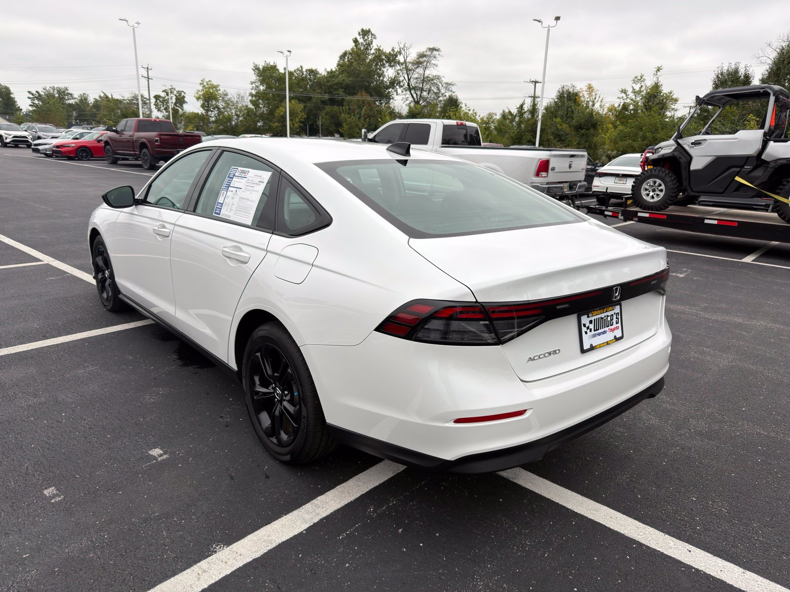 Used 2025 Honda Accord SE image 6