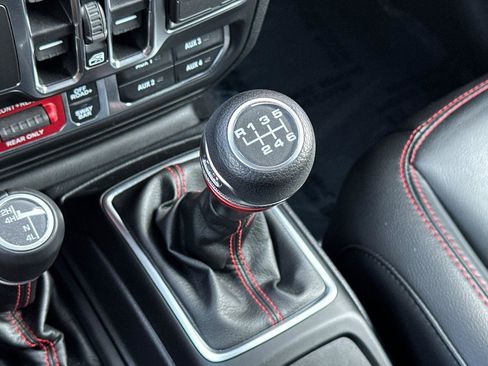 Used 2021 Jeep Wrangler Unlimited Rubicon image 21