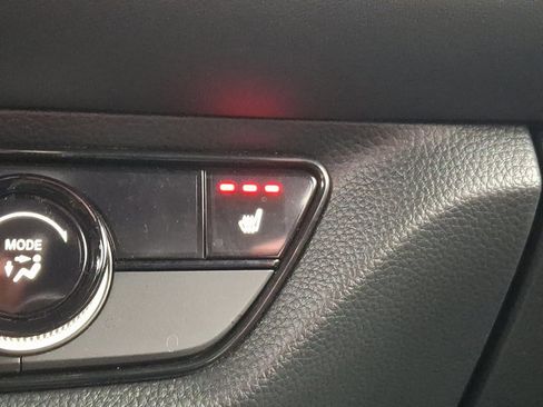 Certified 2025 Honda HR-V Sport image 27