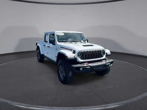 Used 2024 Jeep Gladiator Mojave AWD/4WD image 12