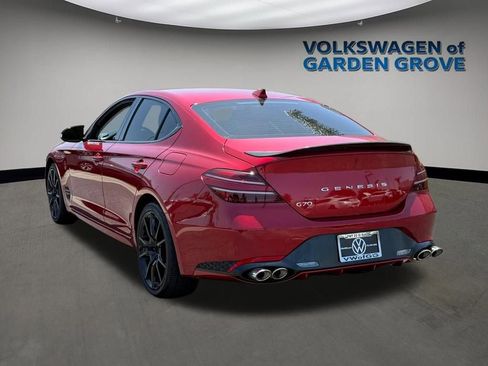 Used 2022 Genesis G70 3.3T RWD image 5