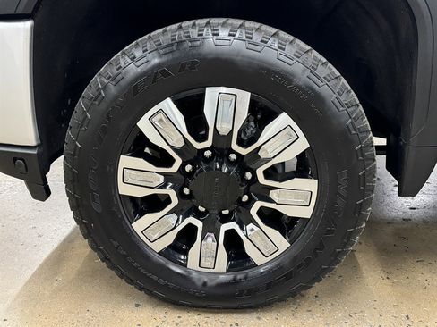 Used 2021 GMC Sierra 2500 Denali w/ Denali Ultimate Package image 6