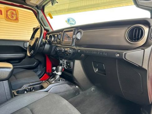 Used 2019 Jeep Wrangler Unlimited Sport S AWD/4WD image 24