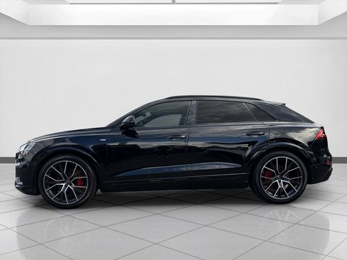 Used 2023 Audi Q8 Prestige w/ Prestige Package AWD/4WD image 2