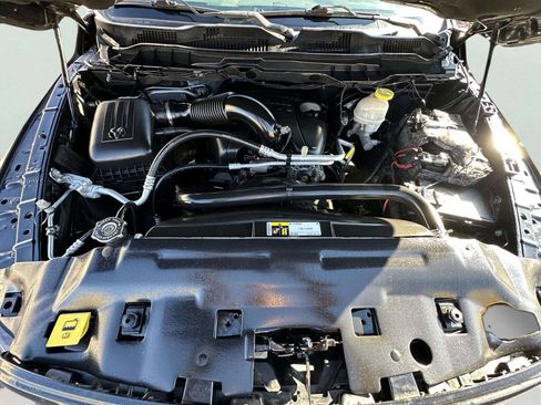 Used 2018 RAM 1500 Big Horn image 32