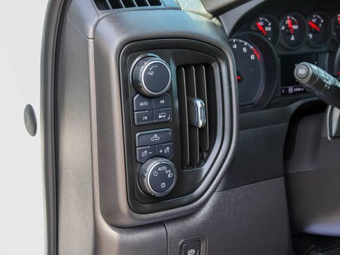 Used 2023 Chevrolet Silverado 1500 Custom AWD/4WD image 5