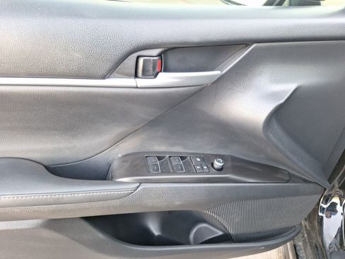 Used 2023 Toyota Camry XSE image 16