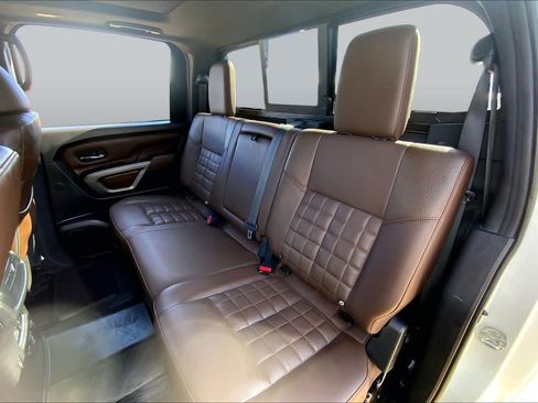 Used 2022 Nissan Titan Platinum Reserve w/ Moonroof Package AWD/4WD image 21