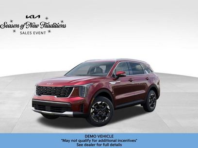 New 2025 Kia Sorento S