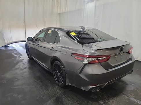 Used 2023 Toyota Camry XSE FWD image 2