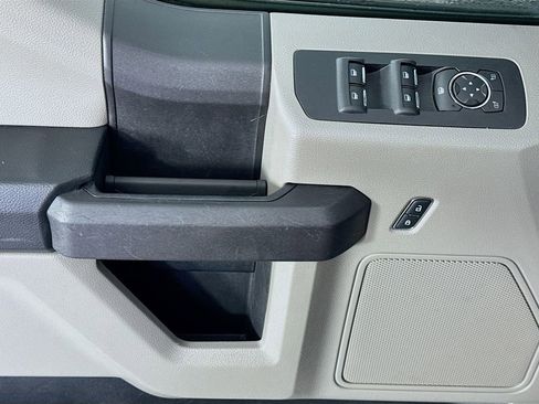 Used 2016 Ford F150 XL w/ Equipment Group 101A Mid image 17