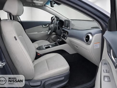 Used 2021 Hyundai Kona Limited FWD image 11