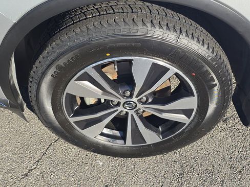 Used 2022 Nissan Murano SV w/ Cargo Package AWD/4WD image 9