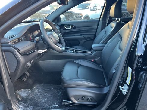 New 2026 Jeep Compass Limited image 20