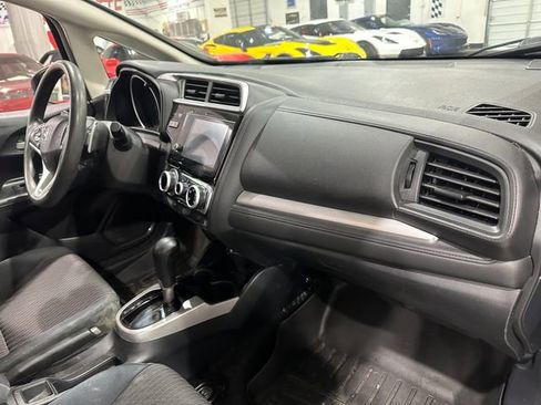 Used 2019 Honda Fit EX image 9
