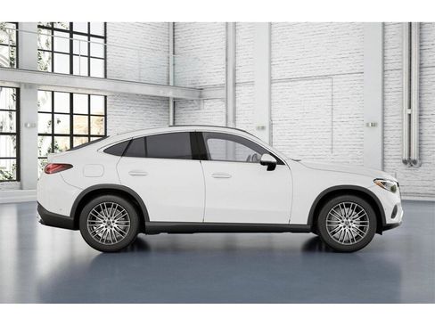 New 2026 Mercedes-Benz GLC 300 4MATIC image 16
