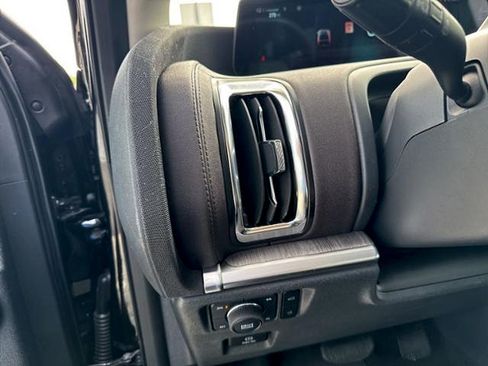 Used 2025 Ford Expedition Max Platinum w/ Platinum Ultimate Package AWD/4WD image 26