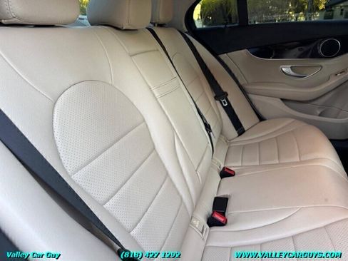 Used 2015 Mercedes-Benz C 300 4MATIC Sedan image 19