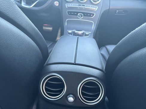 Used 2019 Mercedes-Benz C 300 Sedan image 25