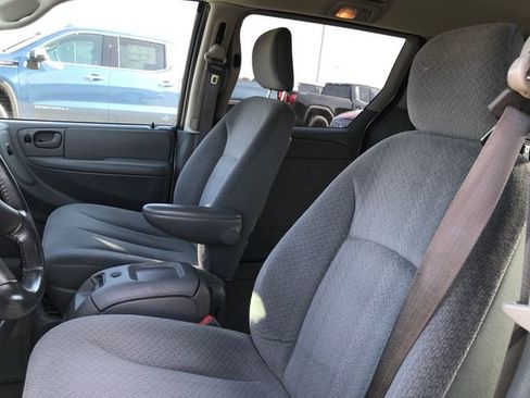 Used 2005 Dodge Grand Caravan SXT w/ Trailer Tow Prep Group FWD image 8