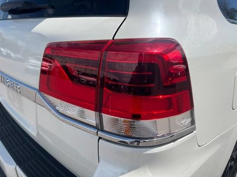 Used 2017 Toyota Land Cruiser AWD/4WD image 12