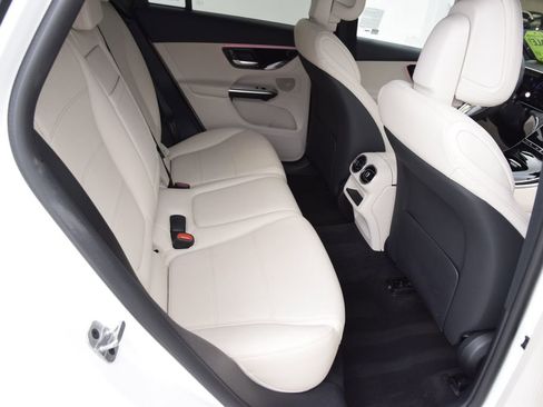 Certified 2026 Mercedes-Benz GLC 300 image 17