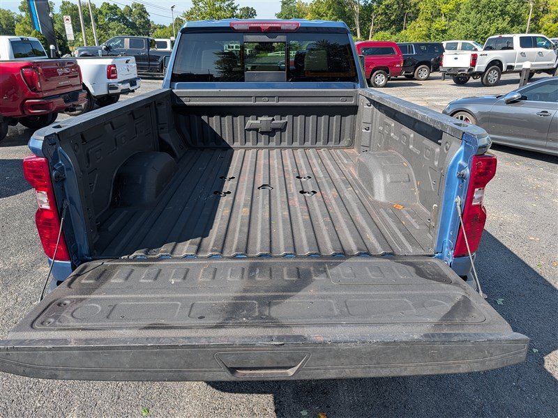 Used 2025 Chevrolet Silverado 2500 LT w/ All Star Edition AWD/4WD image 12