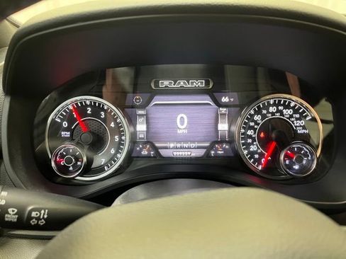 Used 2021 RAM 1500 Big Horn image 21