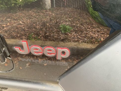 Used 2022 Jeep Wrangler Unlimited Rubicon image 9