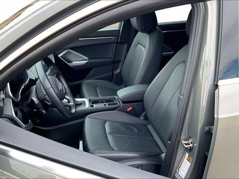 Used 2023 Audi Q3 2.0T Premium Plus w/ Premium Plus Package image 17