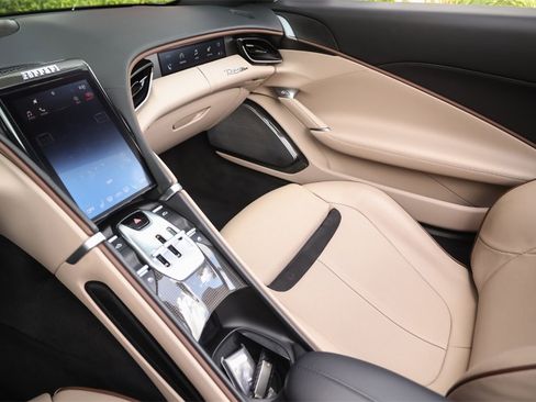 Certified 2024 Ferrari Roma Spider image 29