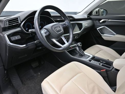 Used 2023 Audi Q3 2.0T Premium Plus w/ Premium Plus Package image 18