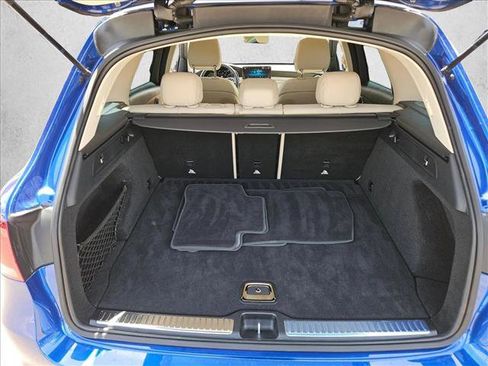 Used 2022 Mercedes-Benz GLC 300 image 7
