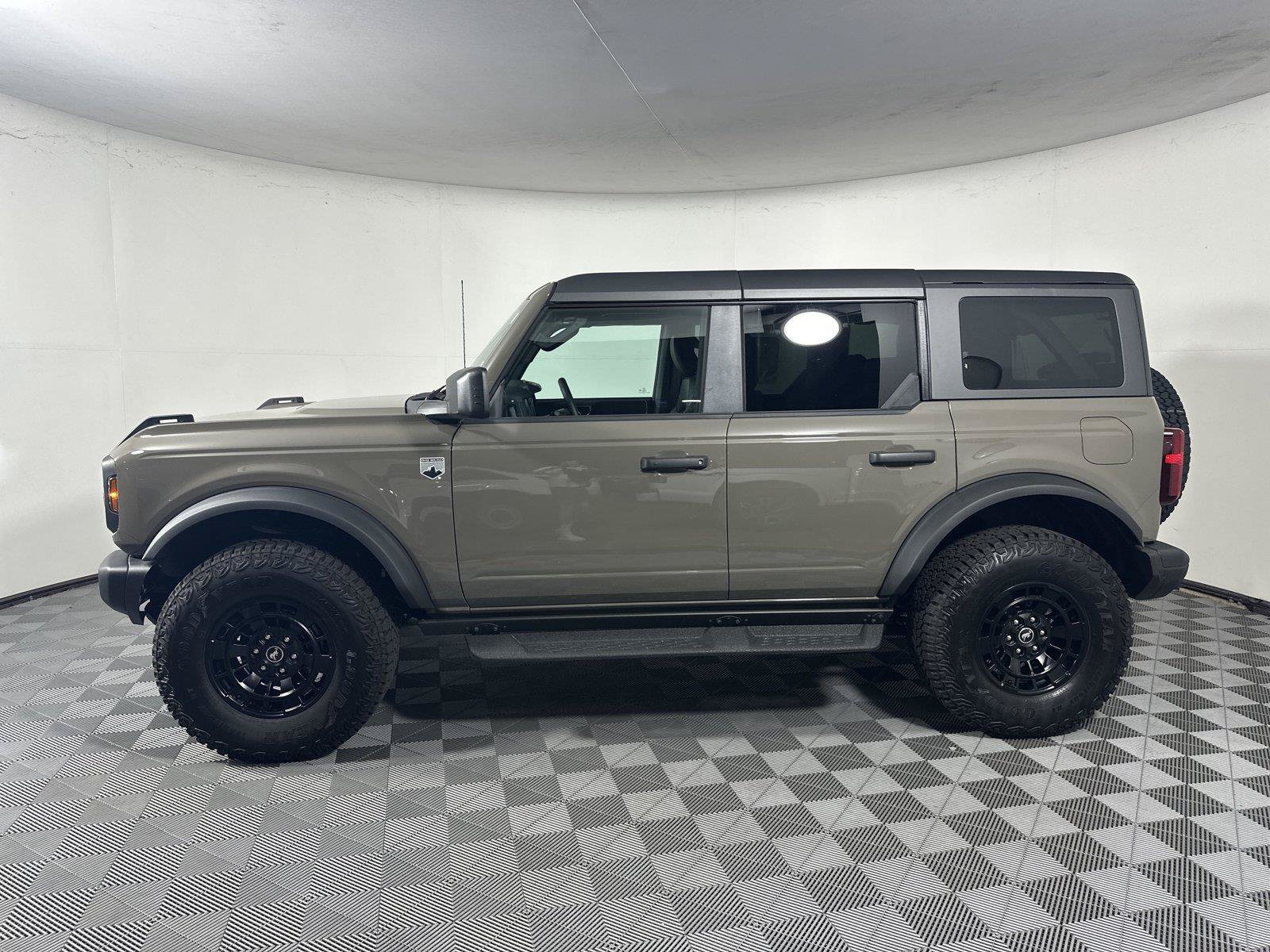New 2026 Ford Bronco Big Bend w/ Black Diamond Package AWD/4WD image 4