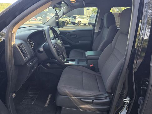Certified 2022 Nissan Frontier S w/ Technology Package RWD image 14