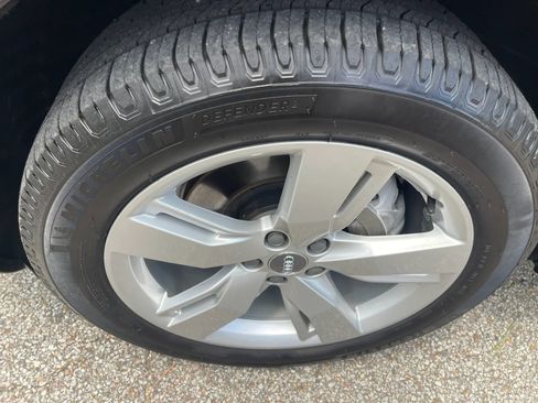 Used 2019 Audi Q5 2.0T Premium Plus w/ Premium Plus Package AWD/4WD image 9