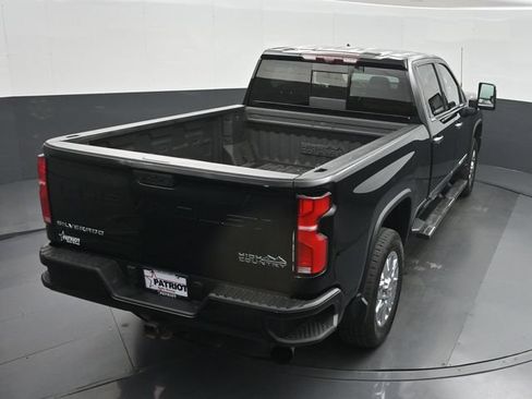 Used 2024 Chevrolet Silverado 2500 High Country w/ High Country Premium Package AWD/4WD image 39