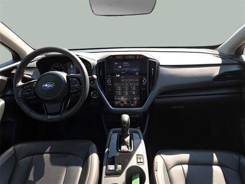 Used 2024 Subaru Crosstrek 2.5i Limited w/ Crosstrek Mirror Package image 11