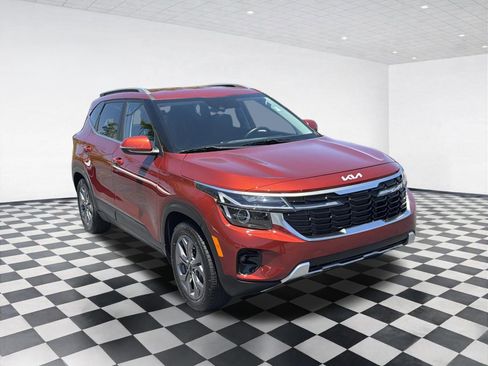 Used 2024 Kia Seltos S FWD image 3