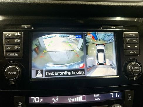 Used 2016 Nissan Rogue SL w/ SL Premium Package AWD/4WD image 15