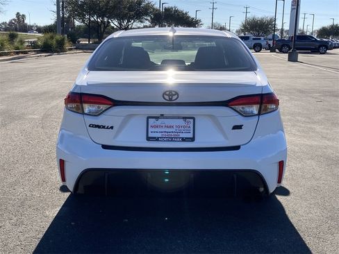 New 2026 Toyota Corolla SE image 6