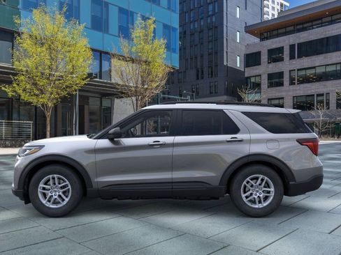 New 2026 Ford Explorer Active AWD/4WD image 3