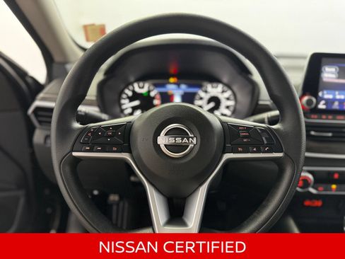 Certified 2025 Nissan Altima 2.5 SV FWD image 22