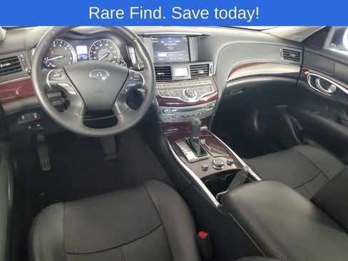 Used 2019 INFINITI Q70 Luxe w/ Proactive Package image 14